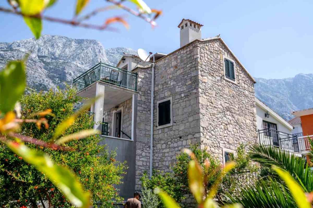 Apartments Inn Baška Voda Eksteriør bilde