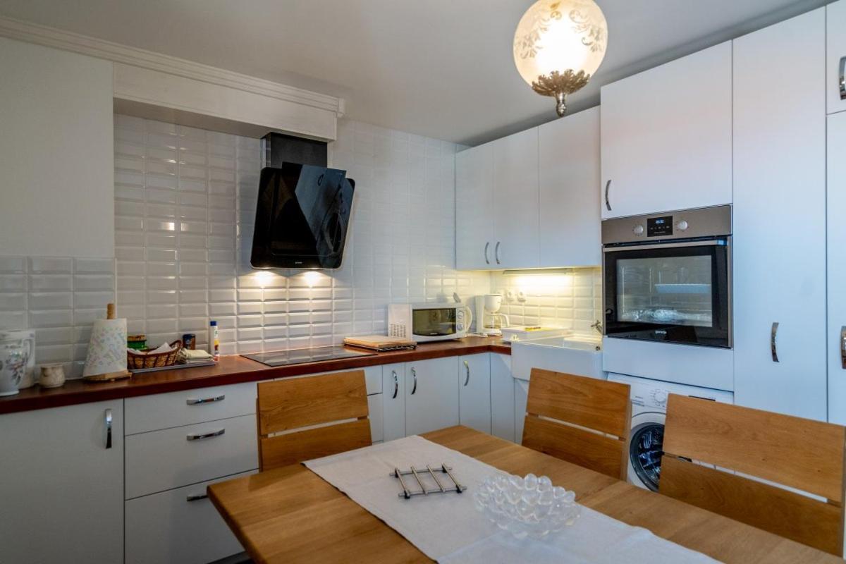Apartments Inn Baška Voda Eksteriør bilde